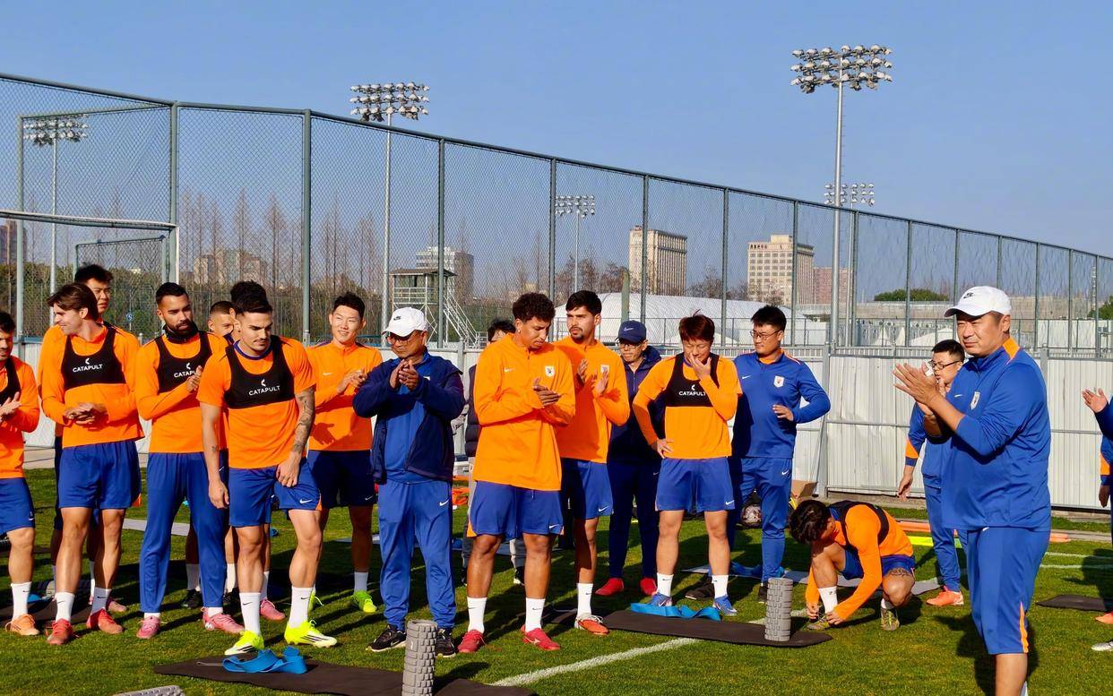 重磅!山东泰山围绕法国杯队长鼓劲勒沃库森强势反弹备战亚冠,上海久事状态回暖备战法甲(申花前锋路易斯黄牌停赛) 重磅!山东泰山围绕法国杯队长鼓劲勒沃库森强势反弹备战亚冠,上海久事状态回暖备战法甲(申花前锋路易斯黄牌停赛)